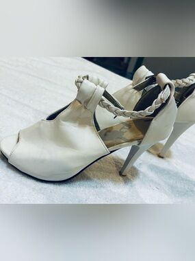 Brand New Stylish Heels By Anything But Monday - Size 7.5 - Heel 4 Inches- Box 2